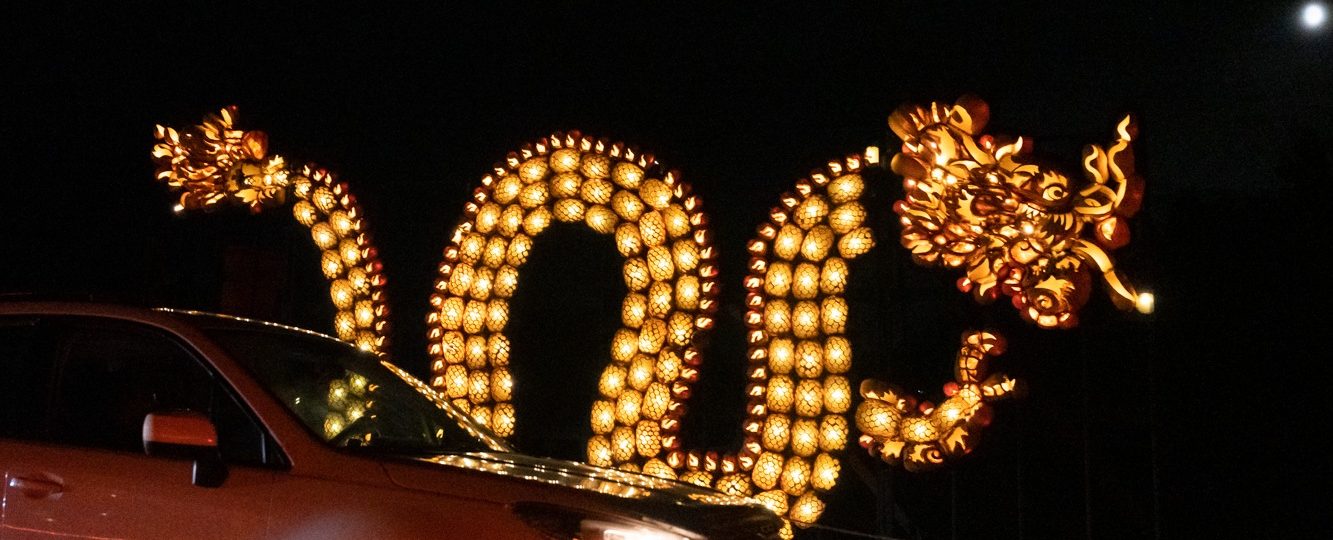 Pumpkinferno Drive Thru car & dragon display