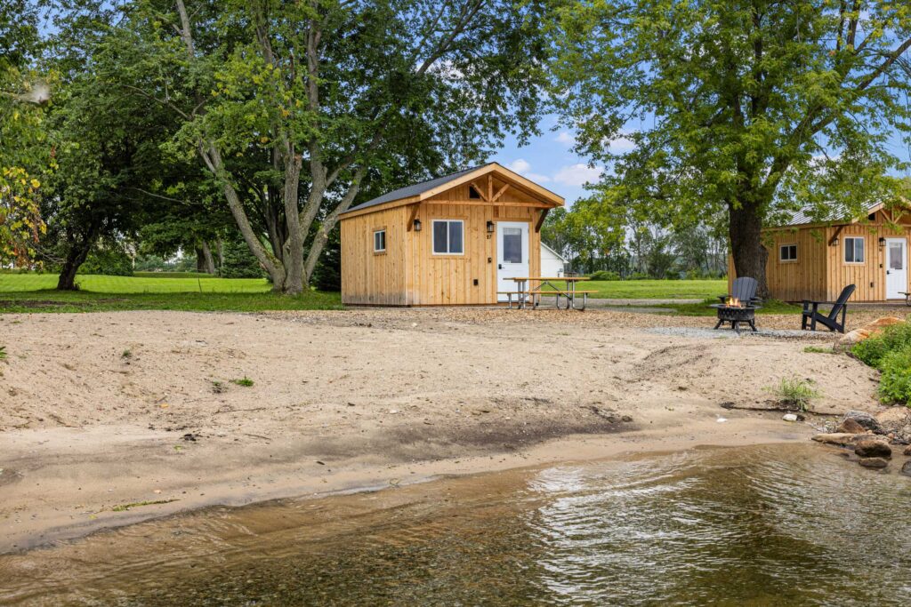 Saint Marie Cabins Aug 27th-74
