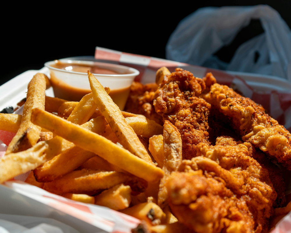 Image-for-MWS-webpage Fries and wings in a takeaway container